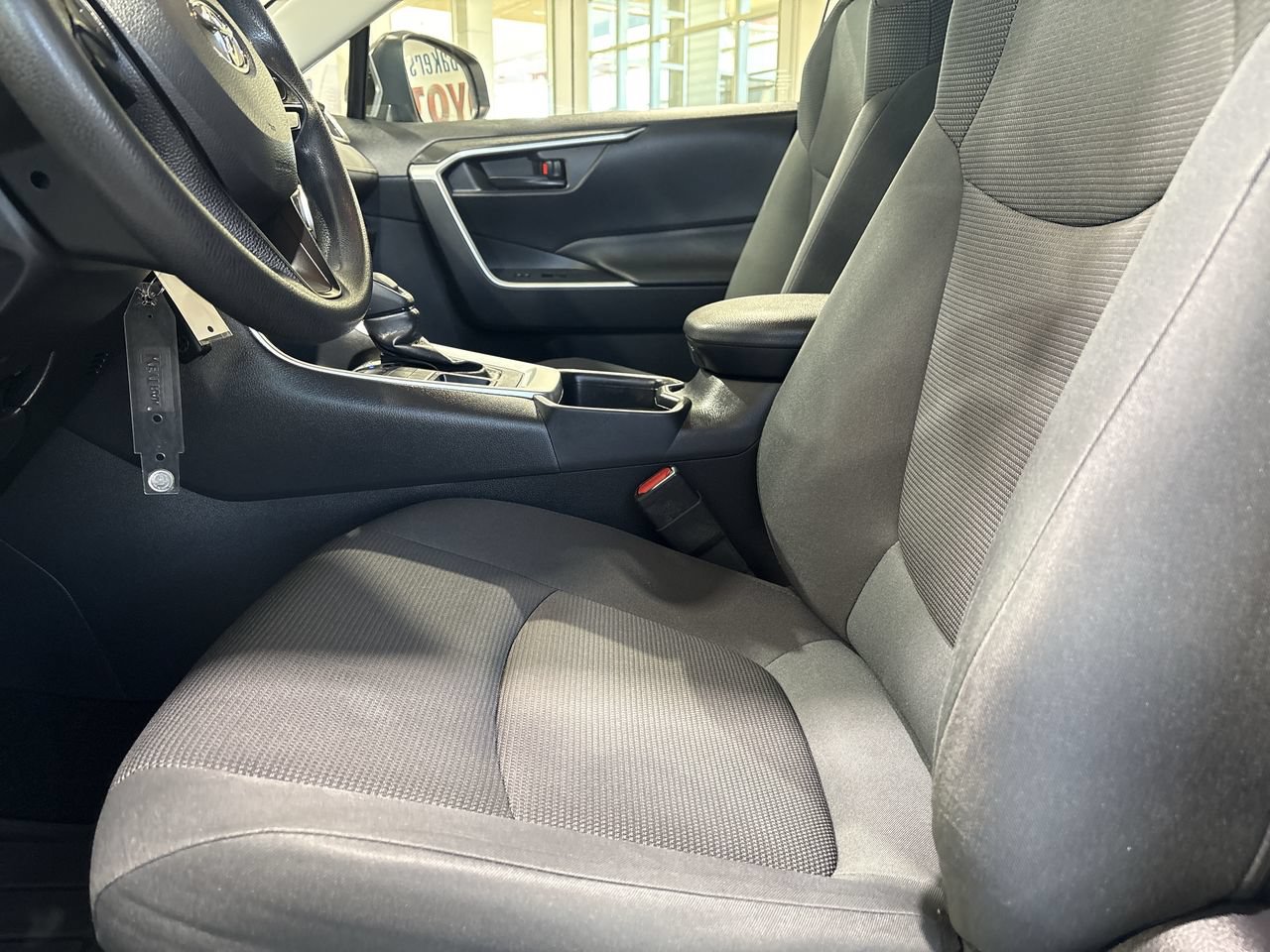 Certified 2019 Toyota RAV4 LE AWD/4WD image 11