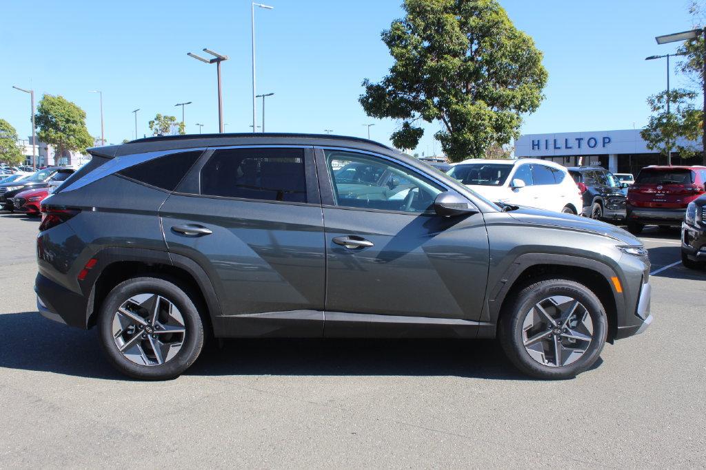 New 2026 Hyundai Tucson SEL w/ Tow & Go Package AWD/4WD image 6