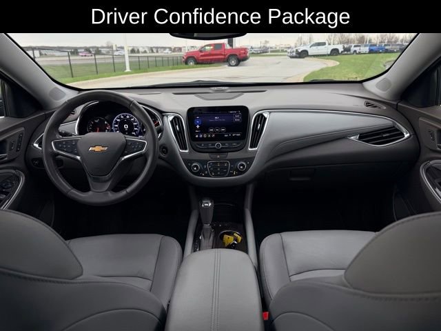 Used 2019 Chevrolet Malibu Premier w/ Sun and Wheel Package image 7
