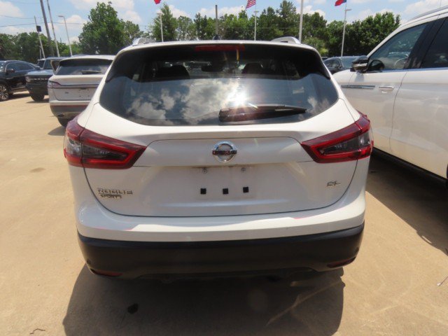 Used 2021 Nissan Rogue Sport SL w/ Premium Package FWD image 11