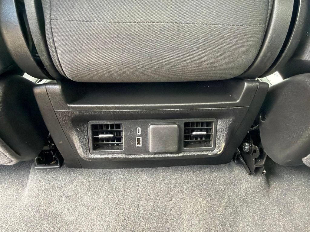 Used 2025 Chevrolet Silverado 1500 LT AWD/4WD image 16