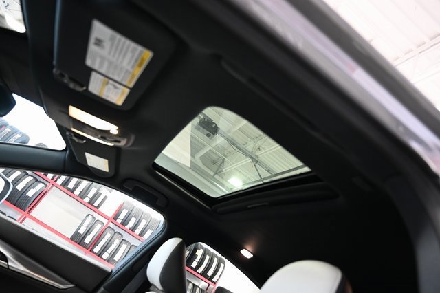 Used 2023 INFINITI QX55 Luxe w/ Cargo Package image 23