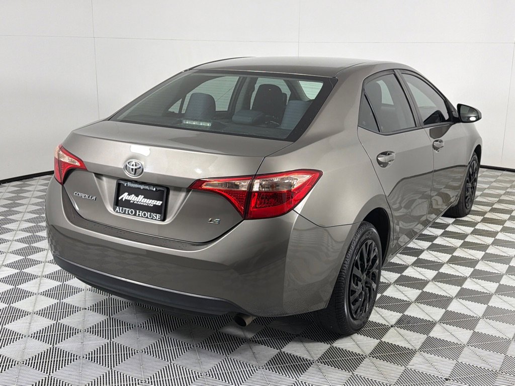 Used 2019 Toyota Corolla LE image 5