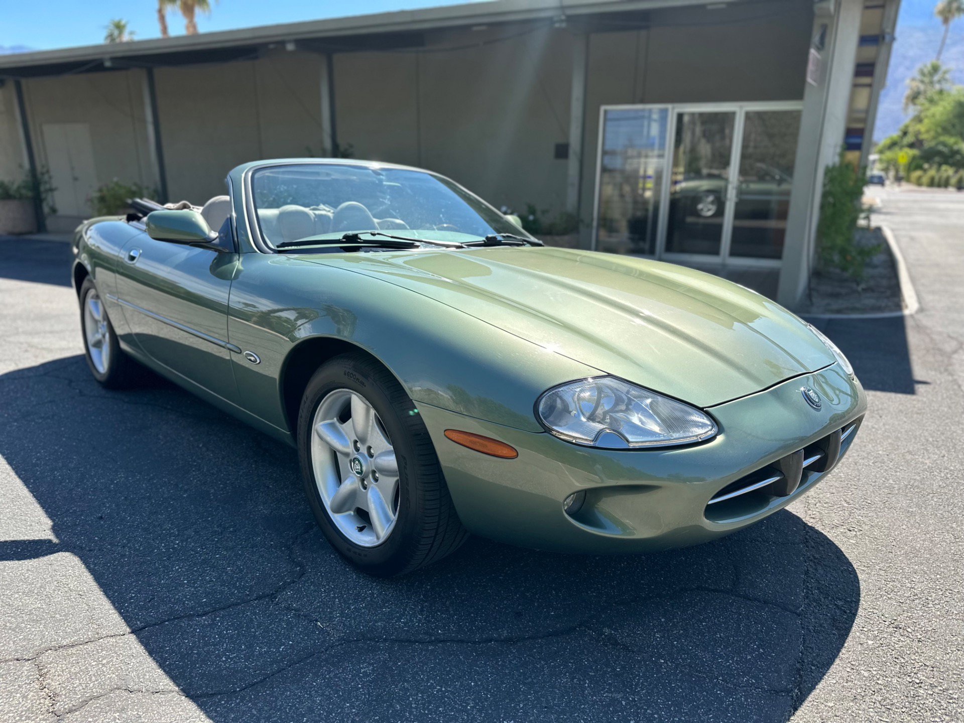 Used 1999 Jaguar XK8 Convertible RWD image 24