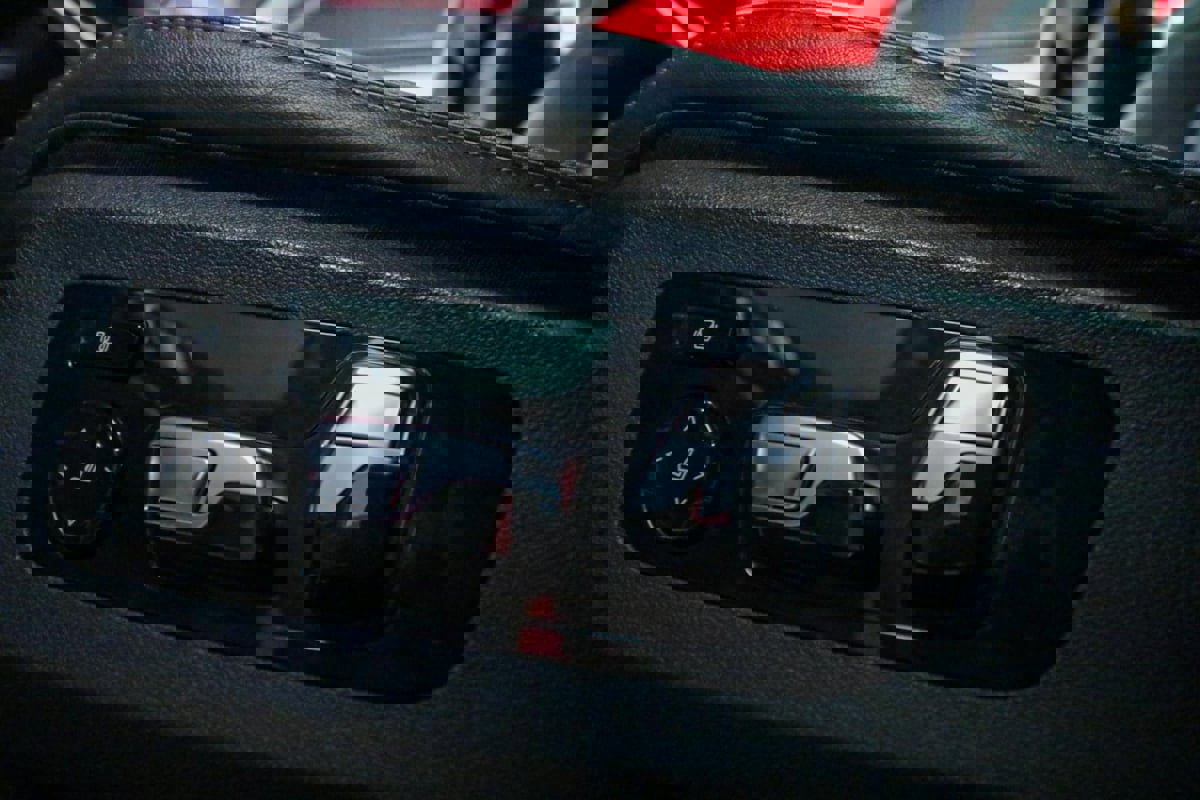 Used 2023 BMW X7 xDrive40i w/ Premium Package image 30