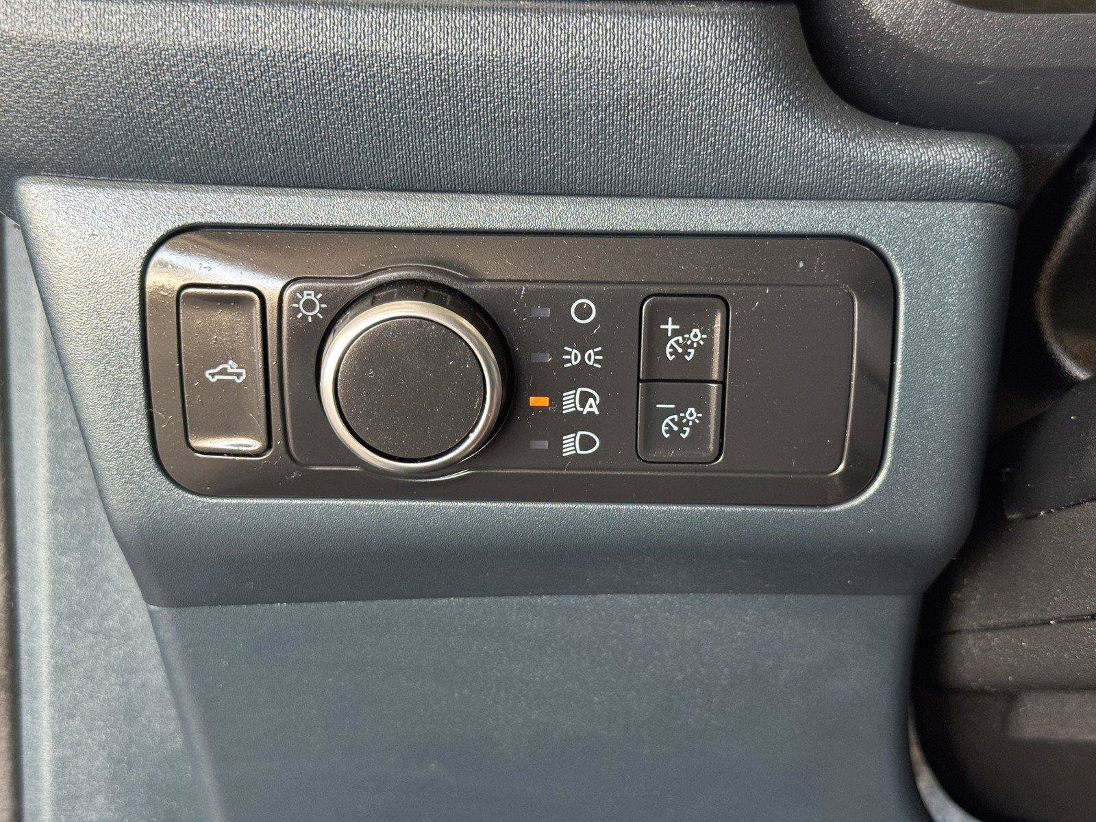 Used 2022 Ford Maverick XLT FWD image 18