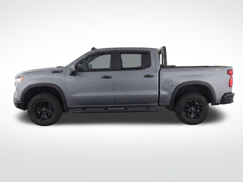 Used 2024 Chevrolet Silverado 1500 Custom Trail Boss w/ LPO, Dark Essentials Package AWD/4WD image 8