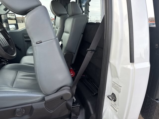 Used 2011 Ford F350 XL w/ Skid Plate Pkg image 44