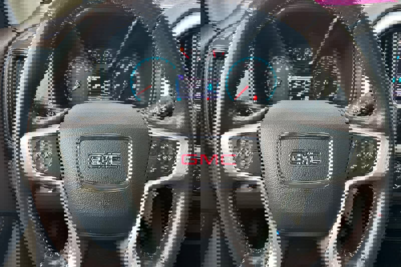 Used 2017 GMC Canyon SLE image 23