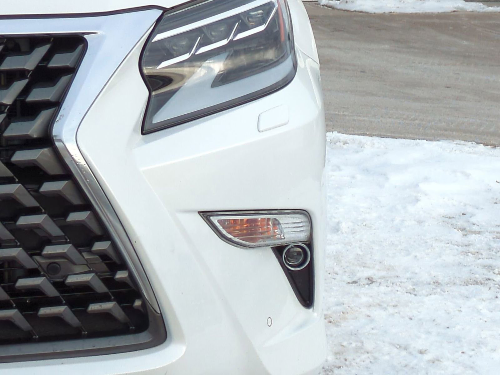 Used 2020 Lexus GX 460 Premium w/ Premium Package image 12