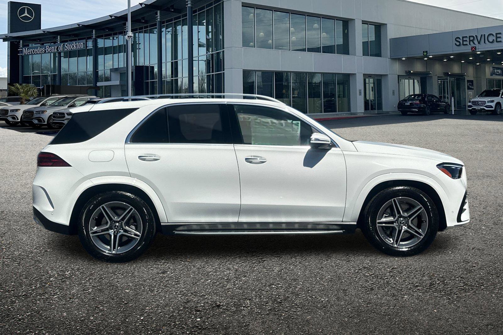New 2026 Mercedes-Benz GLE 450 4MATIC image 3