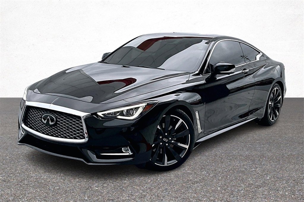 Used 2022 INFINITI Q60 3.0t Luxe w/ Essential Package image 3