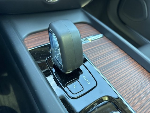 New 2026 Volvo V60 B5 Cross Country Plus w/ Protection Package Premier image 17