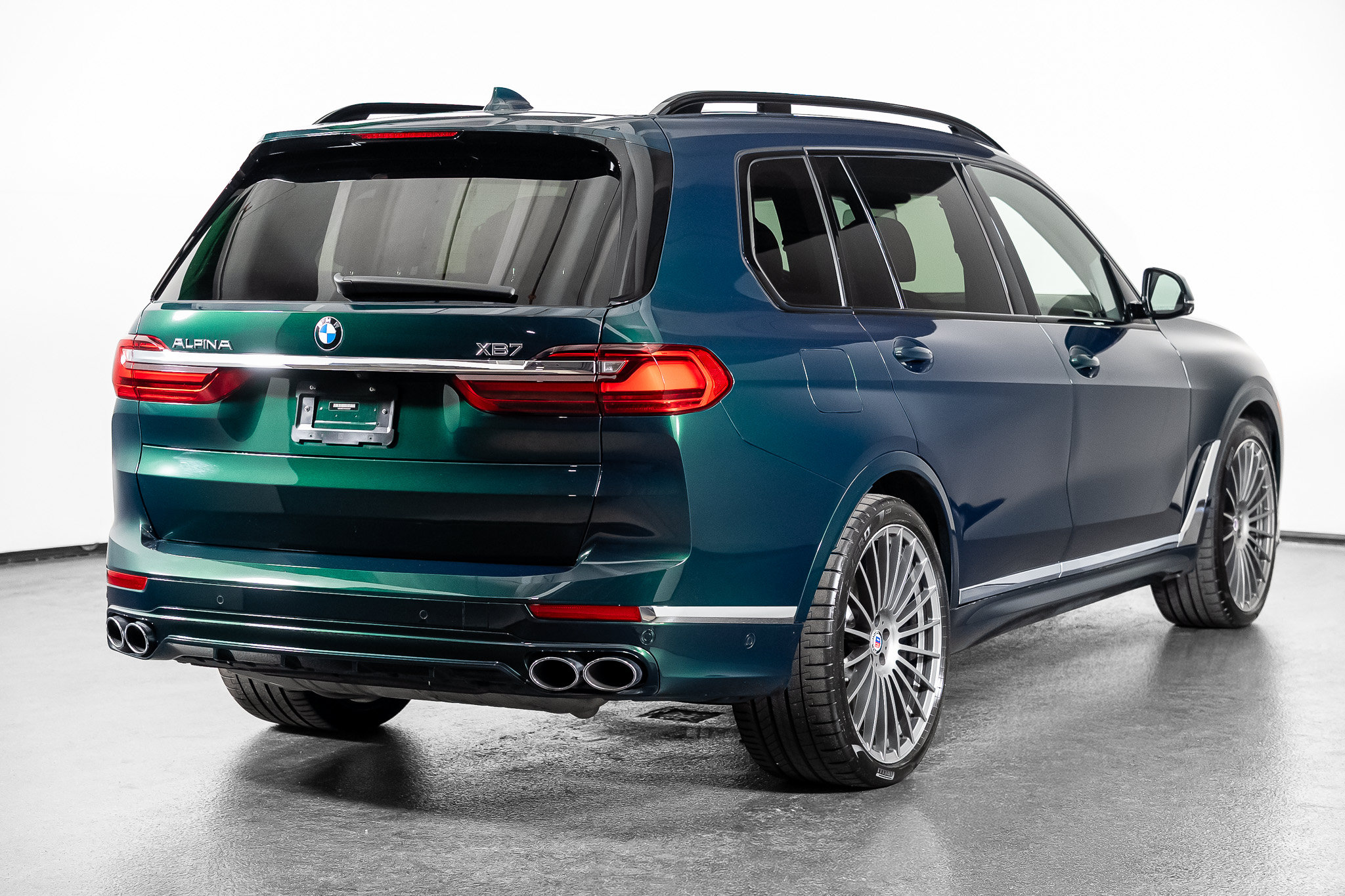 Used 2022 BMW ALPINA XB7 AWD/4WD image 31