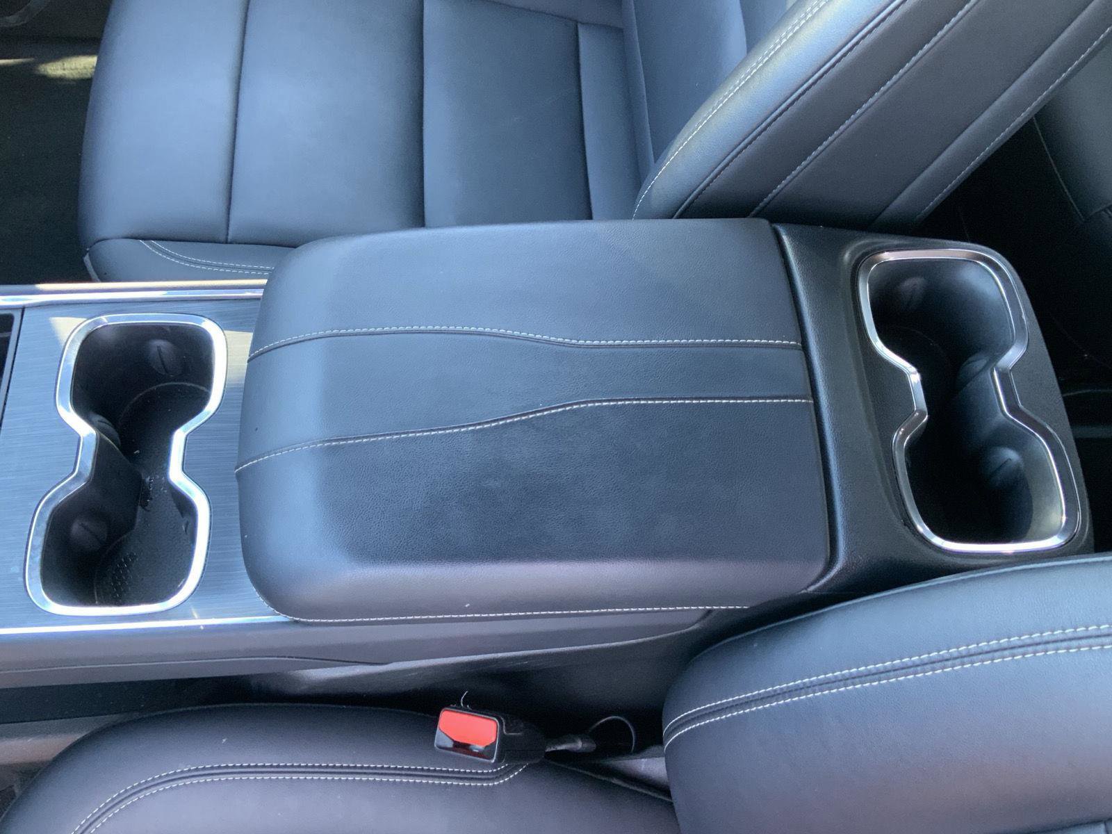 Used 2024 GMC Acadia Elevation image 46