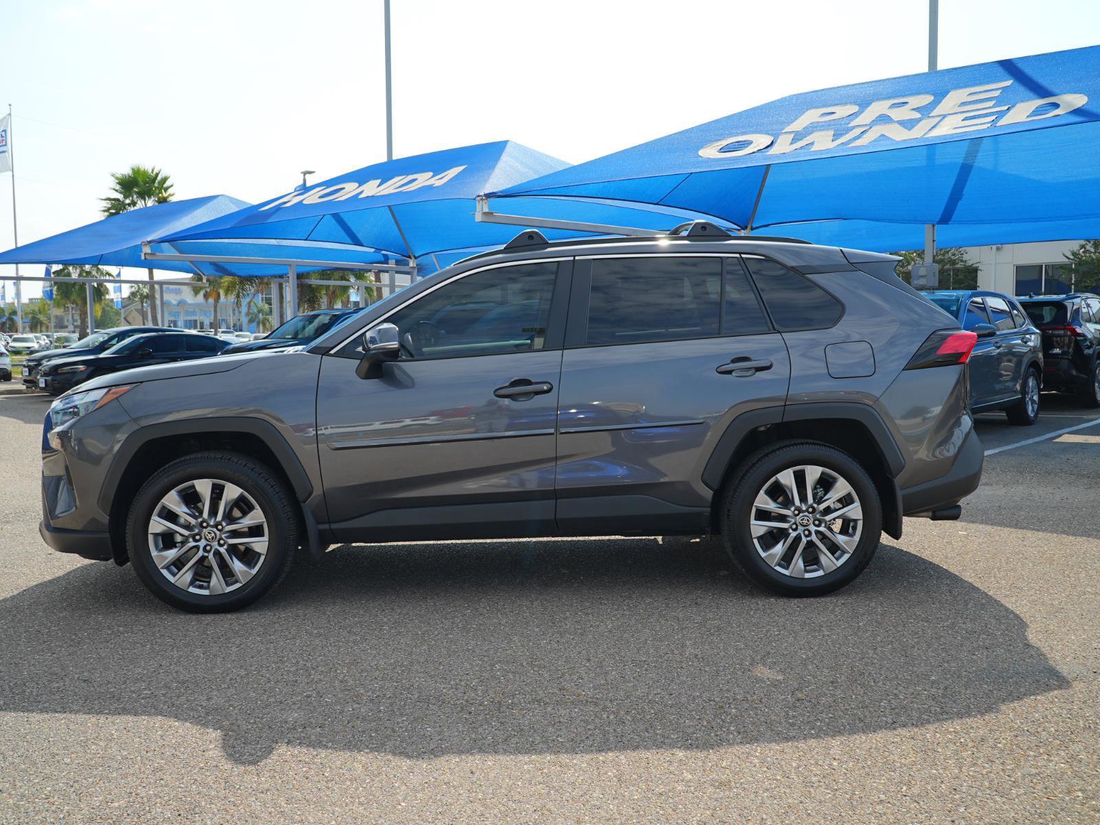 Used 2025 Toyota RAV4 XLE Premium image 10