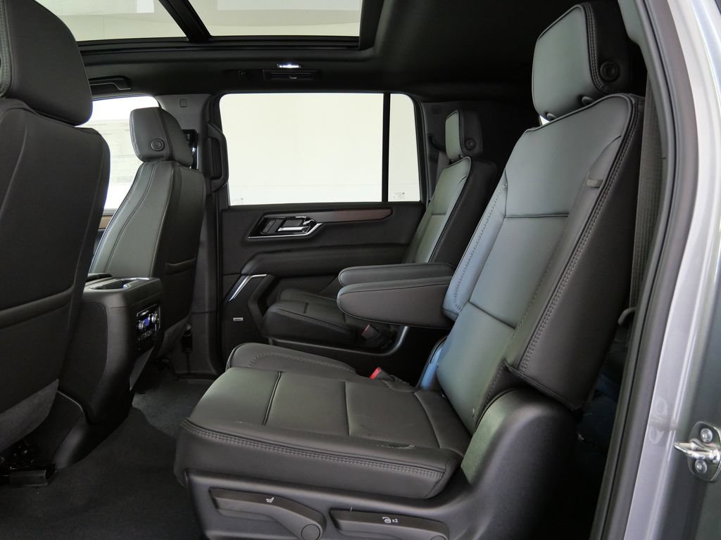 New 2026 GMC Yukon XL Denali w/ Sun & Power Step Package AWD/4WD image 13