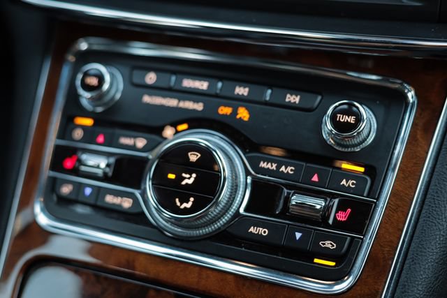 Used 2020 Lincoln Continental AWD w/ Premium Package image 31