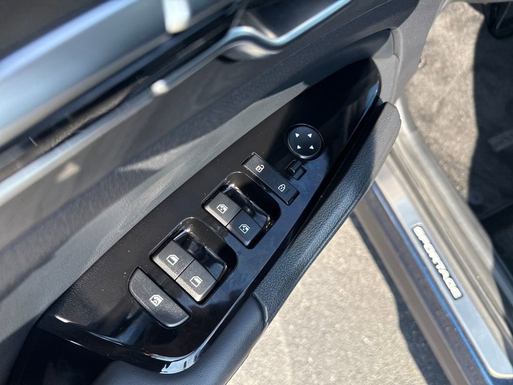 Used 2023 Kia Sportage X-Line image 14