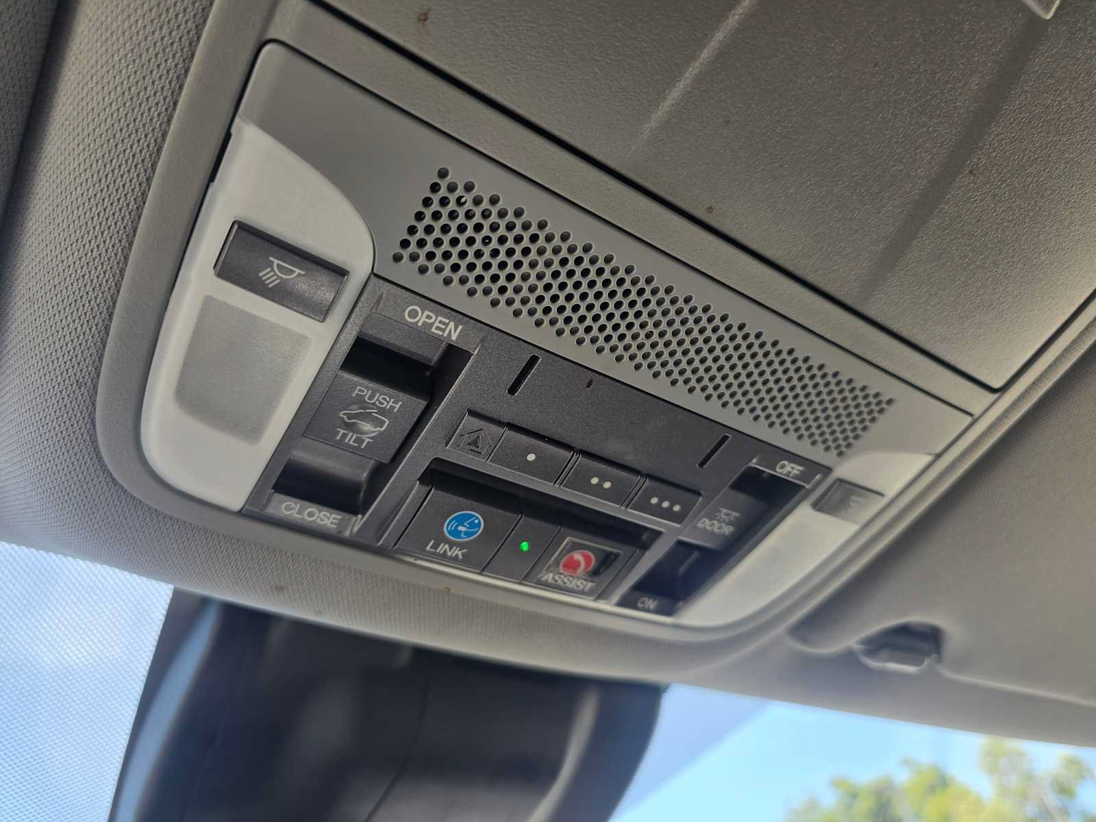 Used 2019 Acura MDX w/ Technology Package FWD image 35