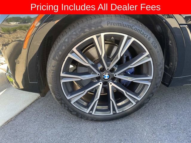Used 2020 BMW X7 M50i w/ Dynamic Handling Package AWD/4WD image 2