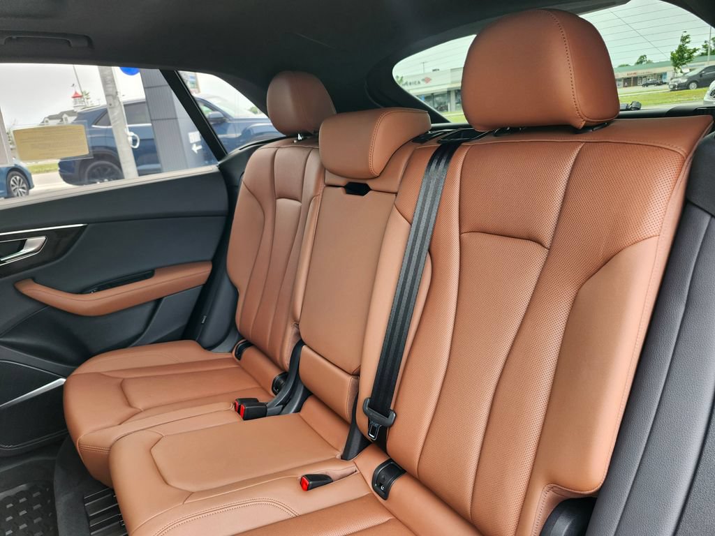 Certified 2023 Audi Q8 Premium Plus w/ Premium Plus Package AWD/4WD image 13