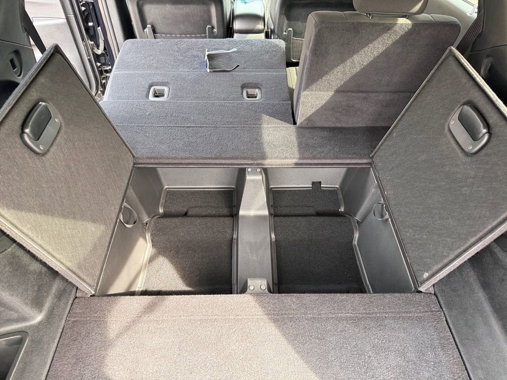 Used 2024 Dodge Durango SXT image 33