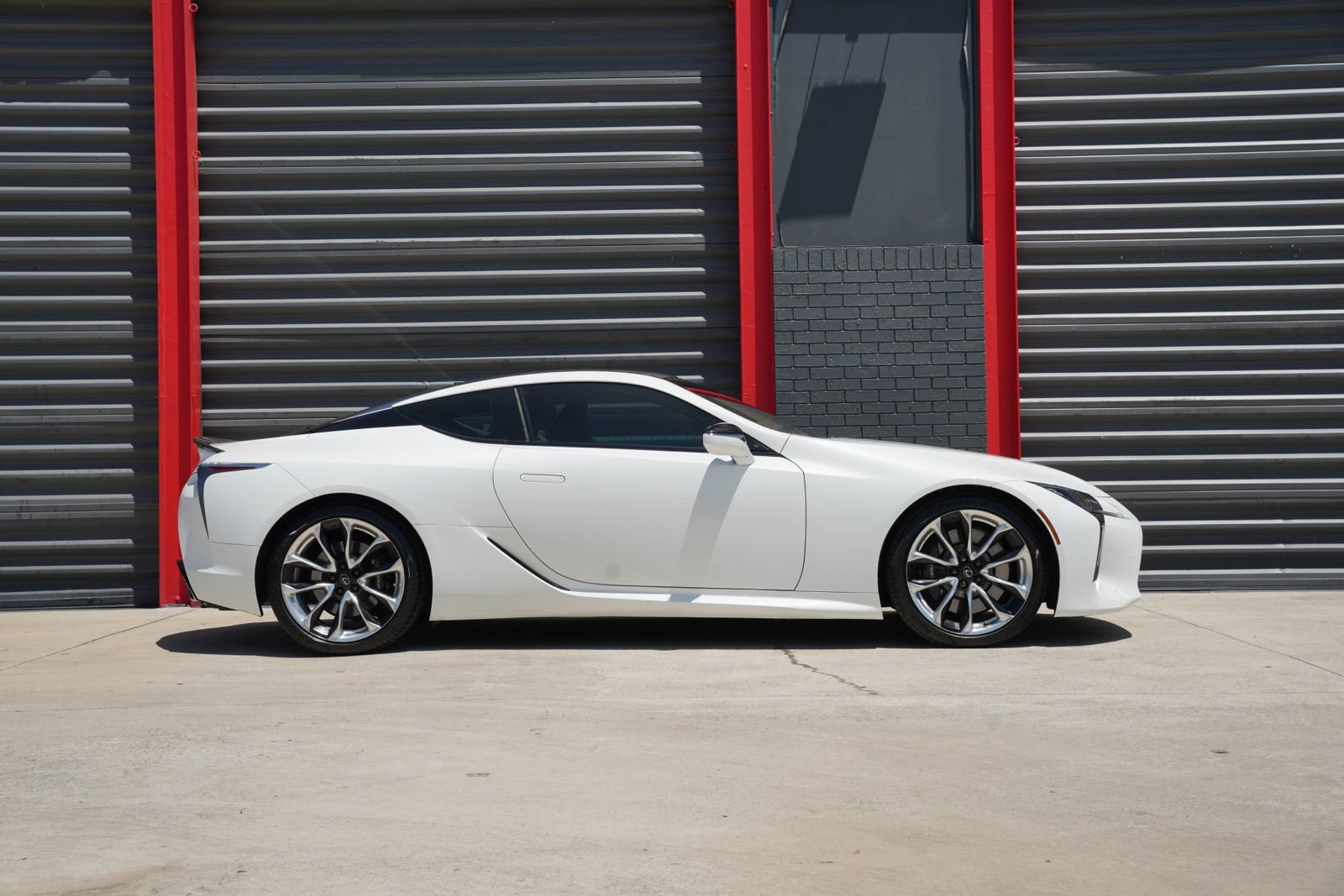 Used 2018 Lexus LC 500 Coupe RWD image 4