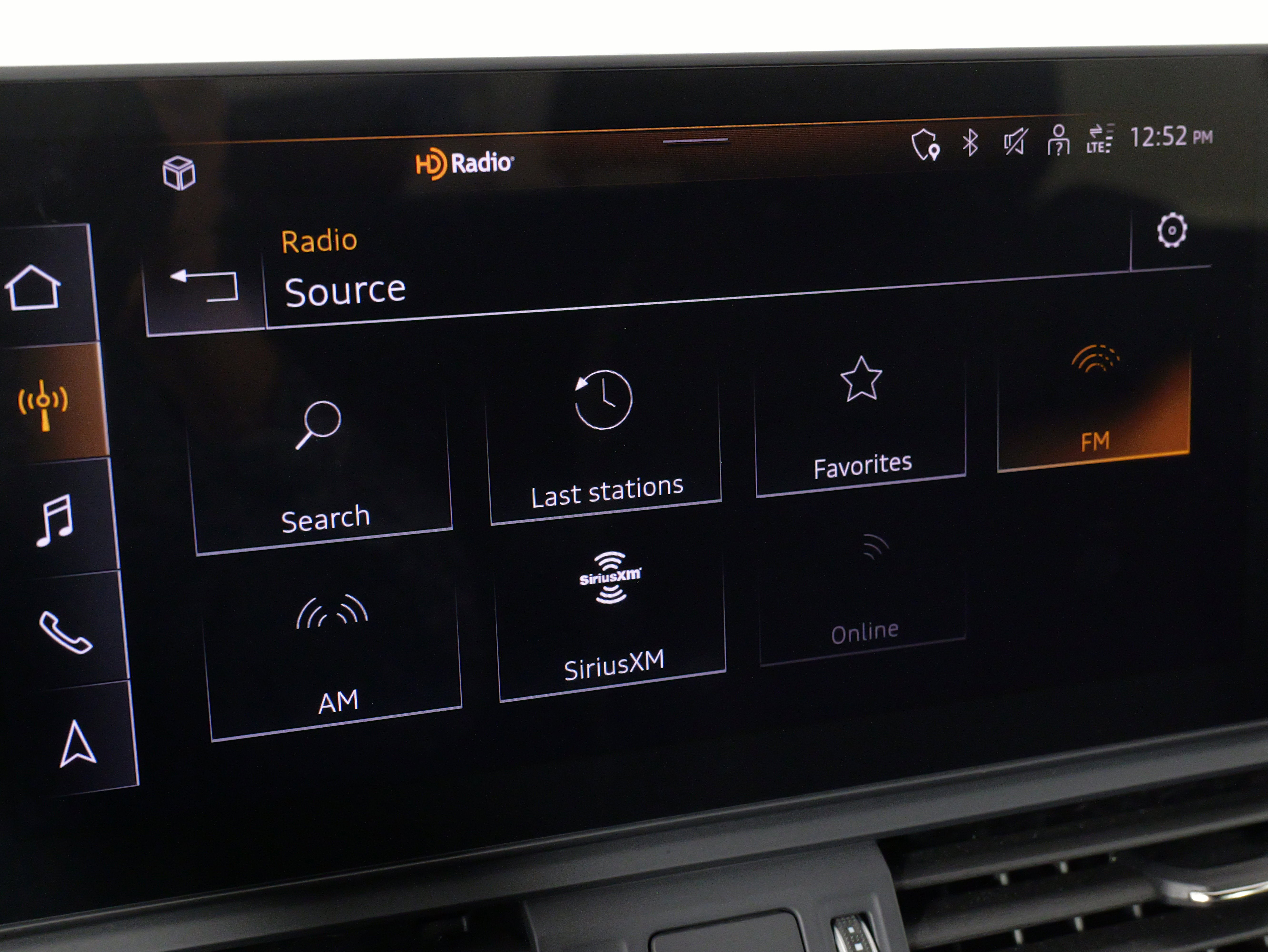 Used 2023 Audi SQ5 Premium Plus w/ Premium Plus Package image 51