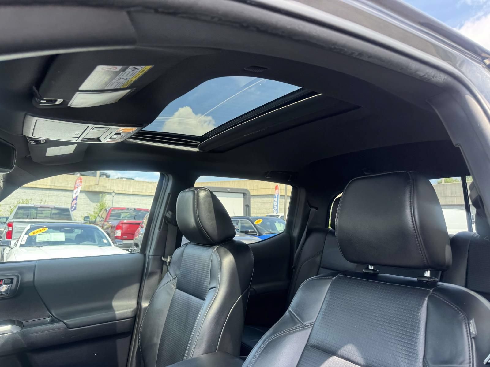 Used 2019 Toyota Tacoma TRD Sport AWD/4WD image 22