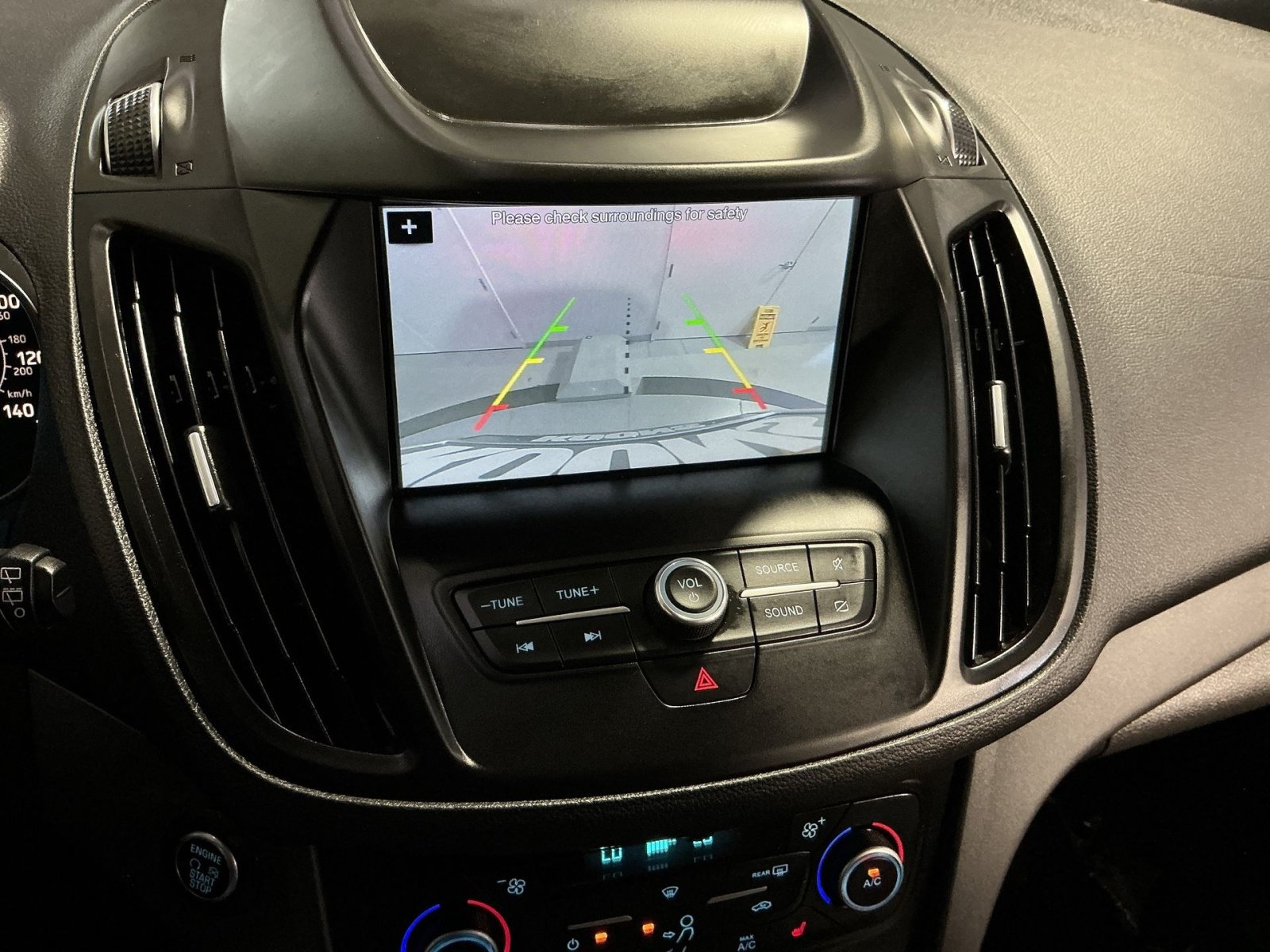 Used 2019 Ford Escape SE AWD/4WD image 20