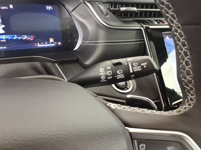 Used 2023 Jeep Grand Cherokee Altitude AWD/4WD image 28