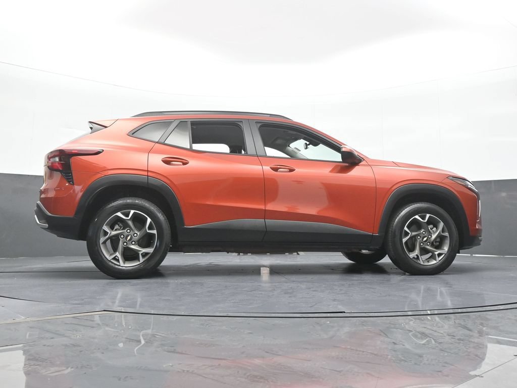 Used 2024 Chevrolet Trax LT w/ Driver Confidence Package FWD image 58