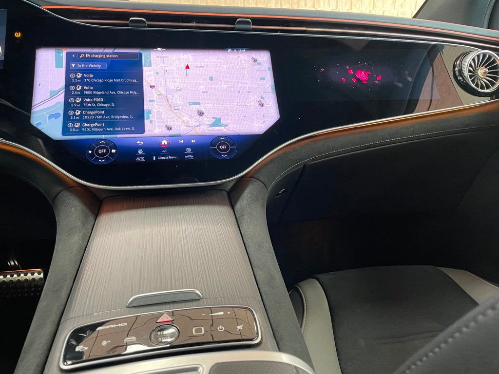 Used 2024 Mercedes-Benz EQE AMG 4MATIC SUV image 33