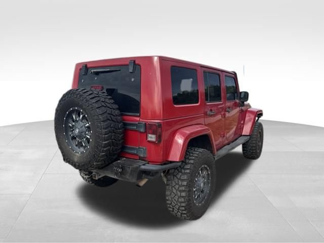 Used 2010 Jeep Wrangler Unlimited Sahara AWD/4WD image 3