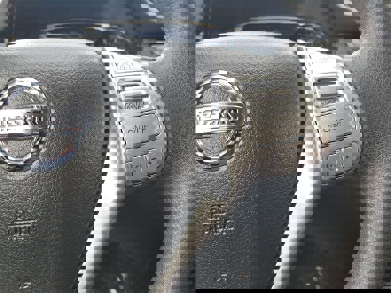 Used 2015 Nissan Rogue S image 26