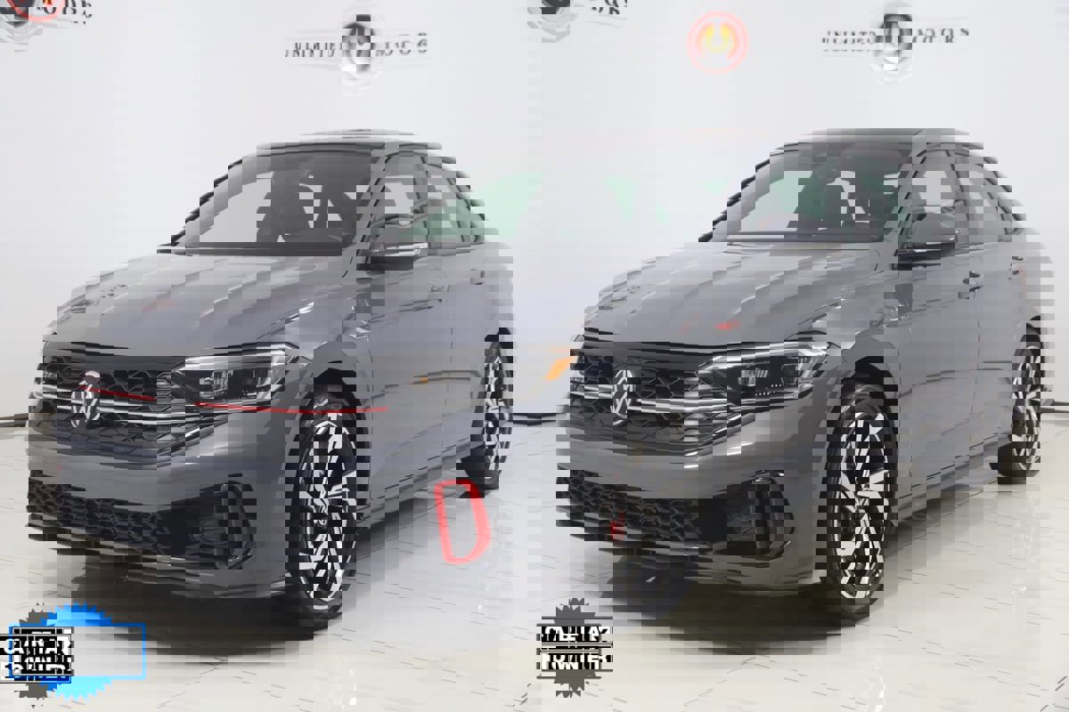 Used 2024 Volkswagen Jetta GLI Autobahn image 5