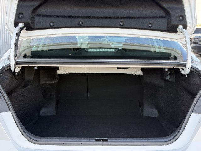 Used 2025 Toyota Camry LE FWD image 33