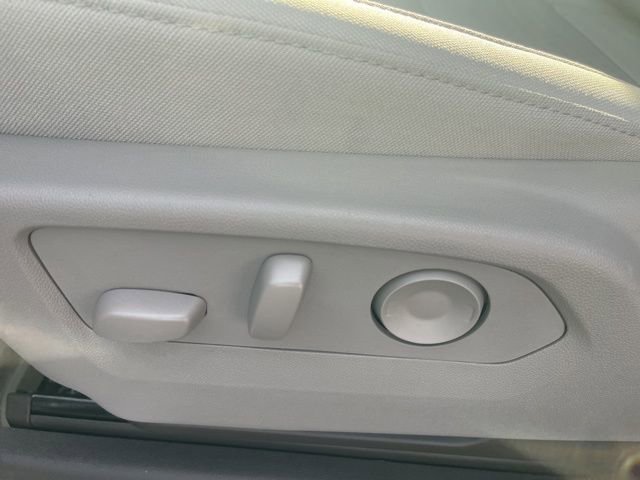 New 2026 GMC Sierra 1500 SLE w/ Preferred Package image 16