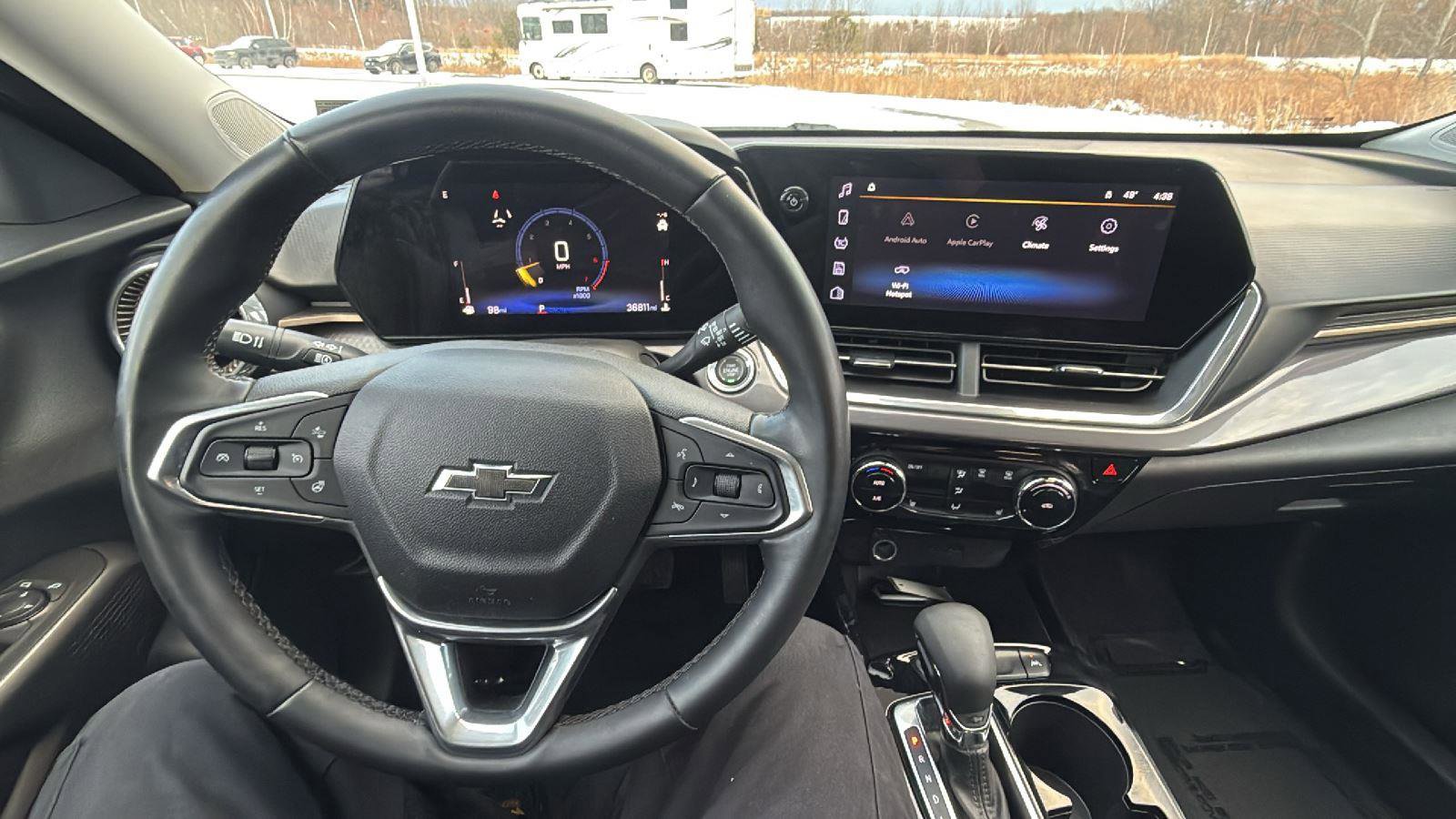 Used 2024 Chevrolet Trax ACTIV w/ Driver Confidence Package image 28