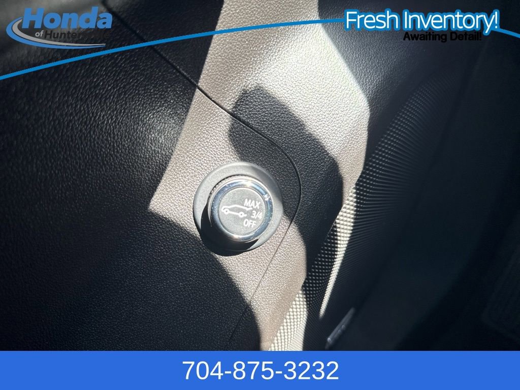 Used 2023 GMC Acadia SLT w/ Trailering Package image 27