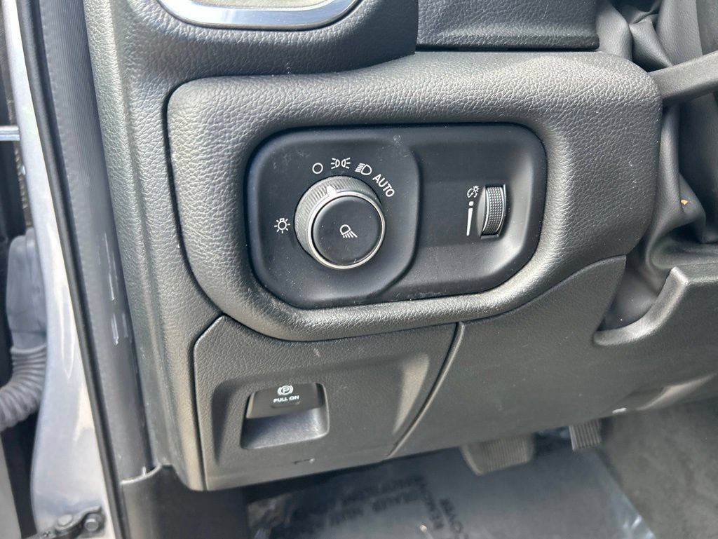 Used 2024 RAM 1500 Laramie RWD image 34