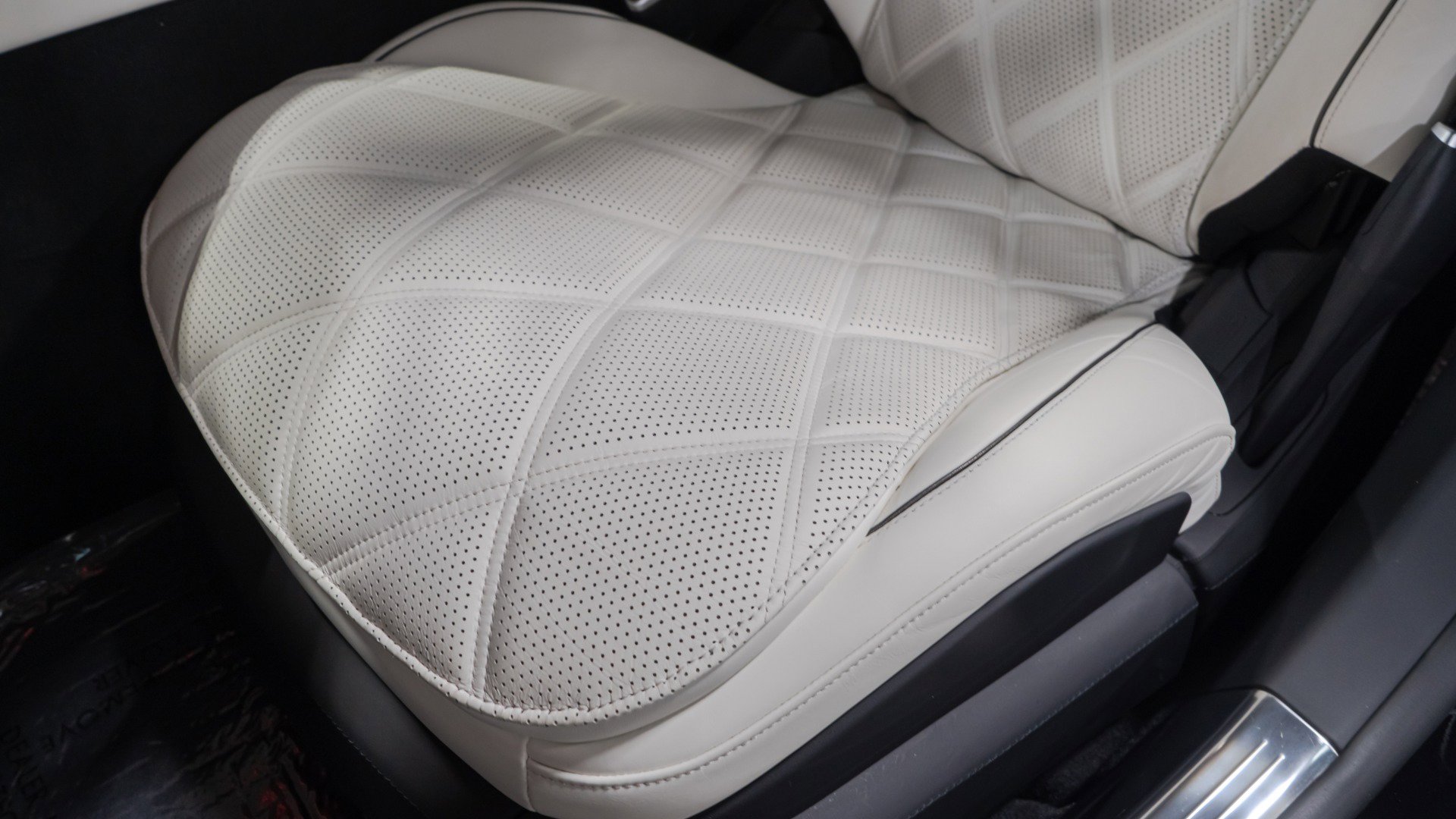 Used 2024 Mercedes-Benz Maybach S 680 4MATIC image 41