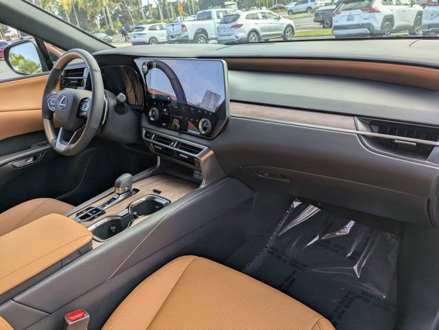Used 2025 Lexus RX 350 Premium w/ Convenience Package FWD image 33
