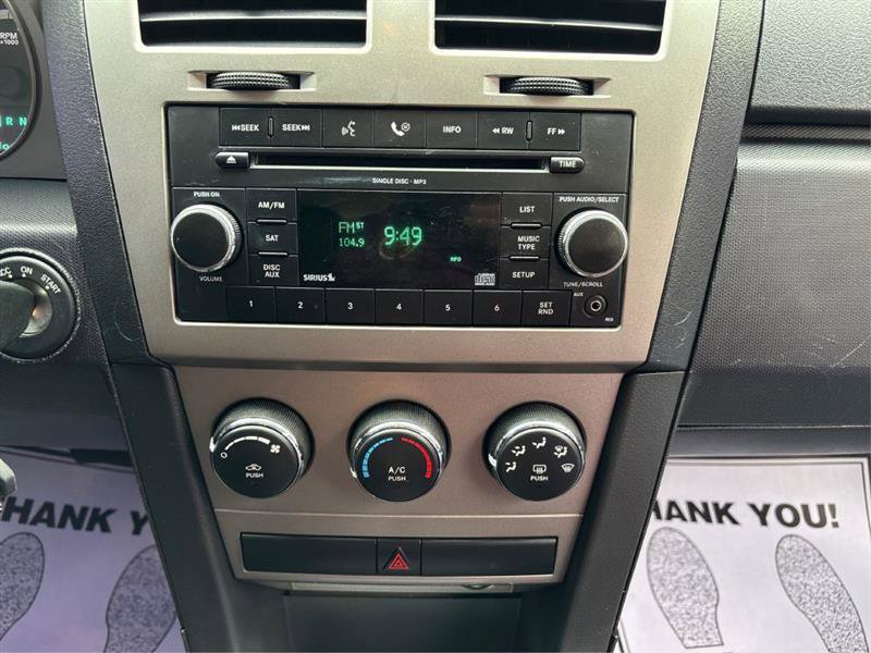 Used 2010 Dodge Avenger SXT FWD image 14