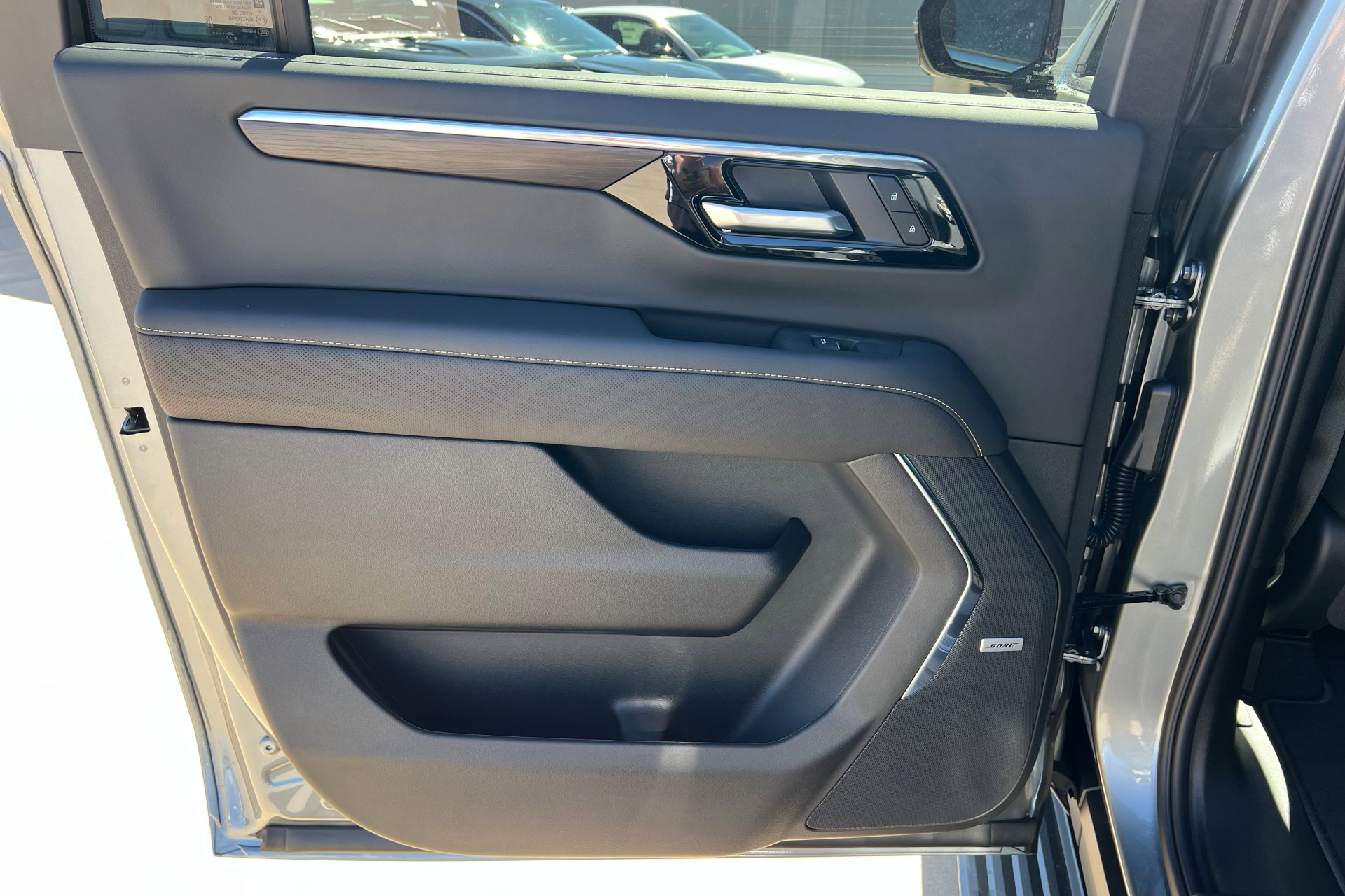 New 2026 Chevrolet Suburban Premier image 19