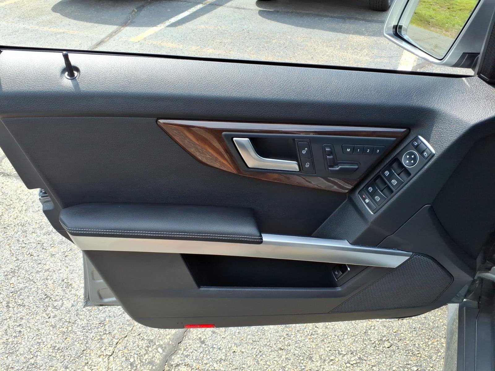 Used 2015 Mercedes-Benz GLK 350 4MATIC image 17