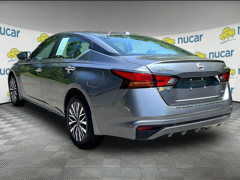 Used 2023 Nissan Altima 2.5 SV AWD/4WD image 5