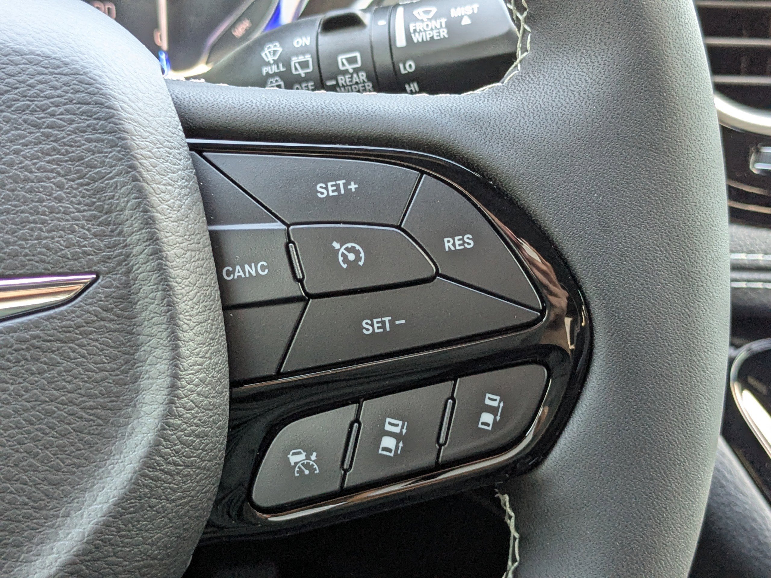 New 2026 Chrysler Pacifica Limited w/ S Appearance Package image 26