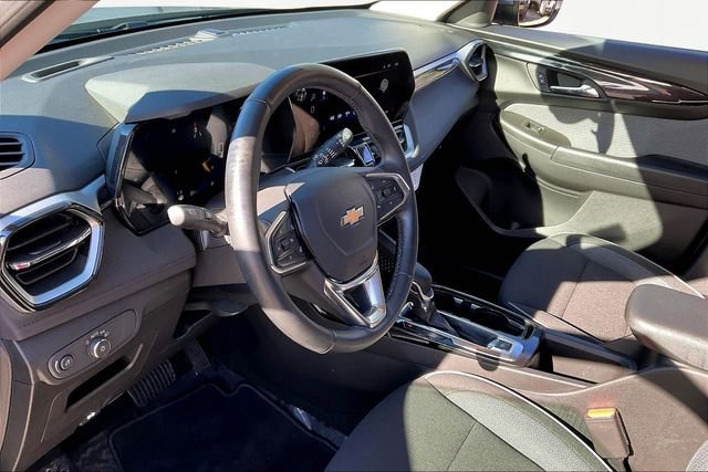 Used 2024 Chevrolet TrailBlazer LT w/ LT Cold Weather Package image 12